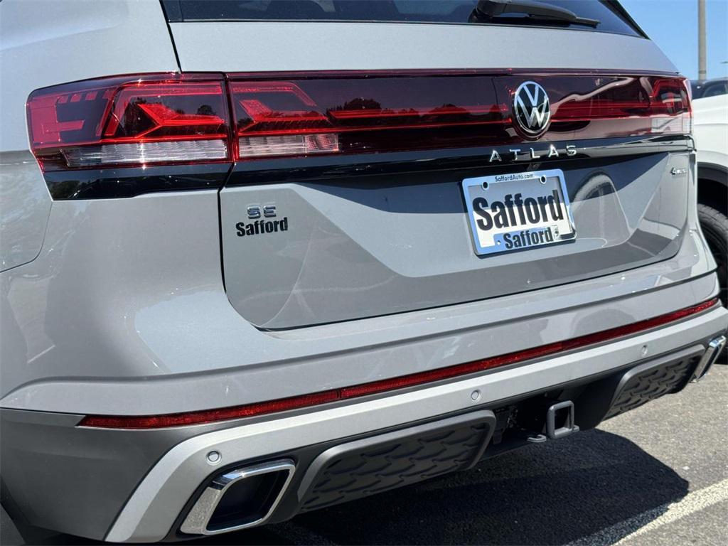 new 2025 Volkswagen Atlas car, priced at $48,171