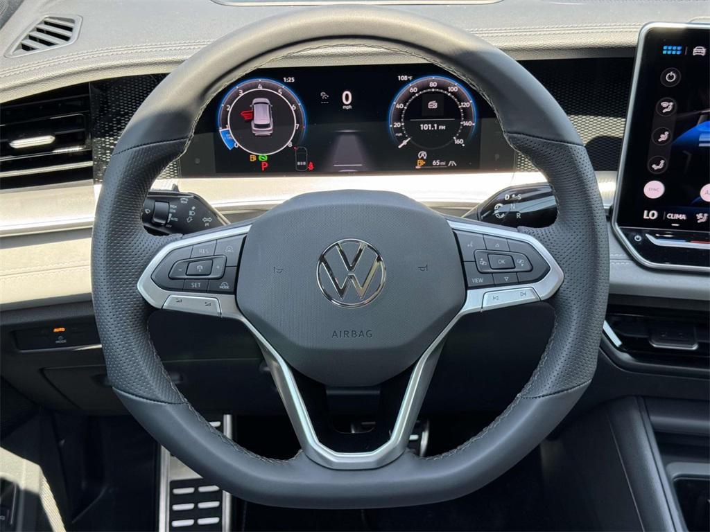 new 2025 Volkswagen Tiguan car, priced at $39,586
