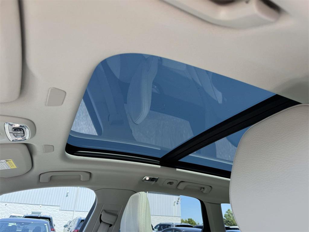 used 2021 Volvo XC60 car, priced at $22,738