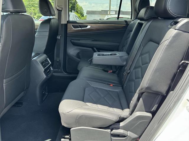 used 2025 Volkswagen Atlas car, priced at $38,854