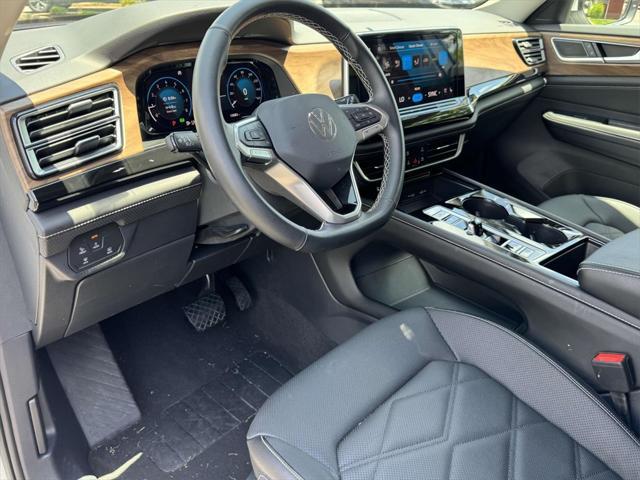 used 2025 Volkswagen Atlas car, priced at $38,854