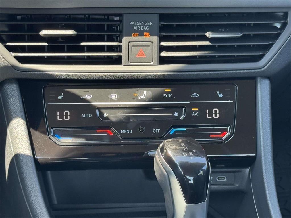new 2025 Volkswagen Jetta car, priced at $25,969