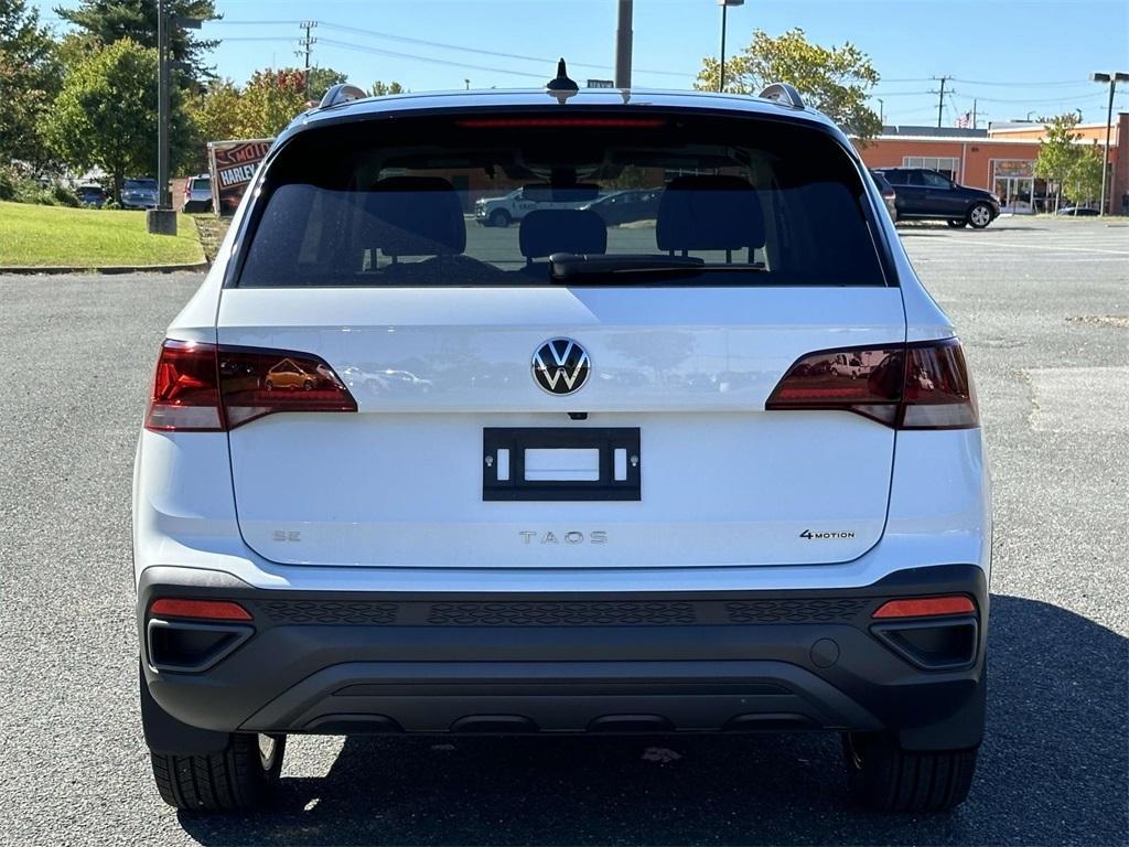 new 2024 Volkswagen Taos car, priced at $33,676