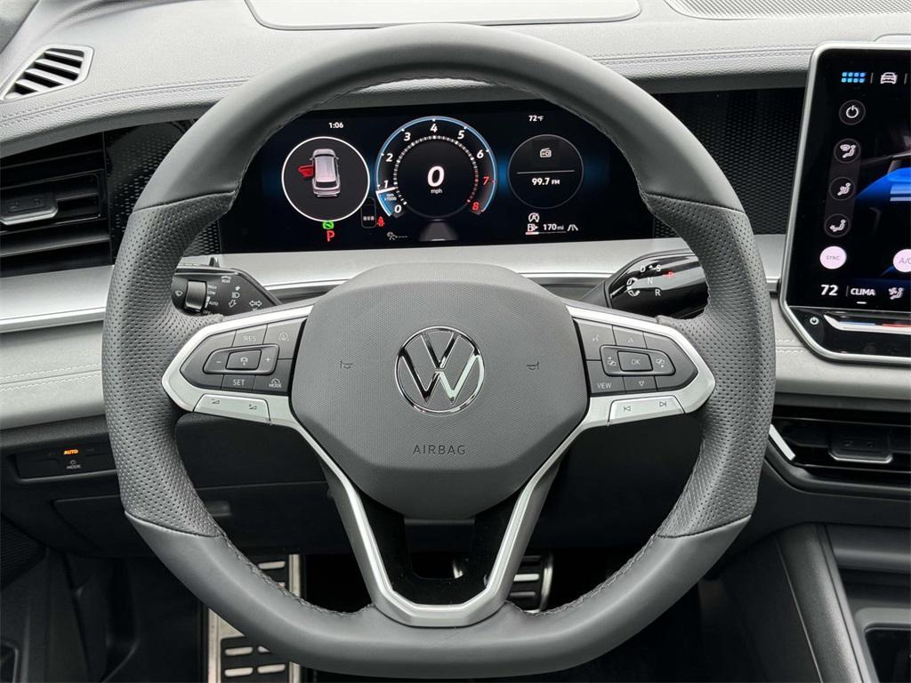 new 2025 Volkswagen Tiguan car, priced at $39,586