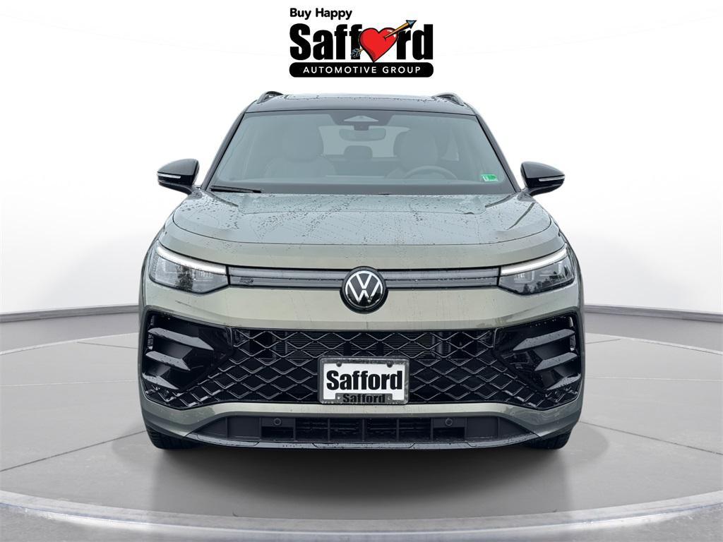 new 2025 Volkswagen Tiguan car, priced at $39,586