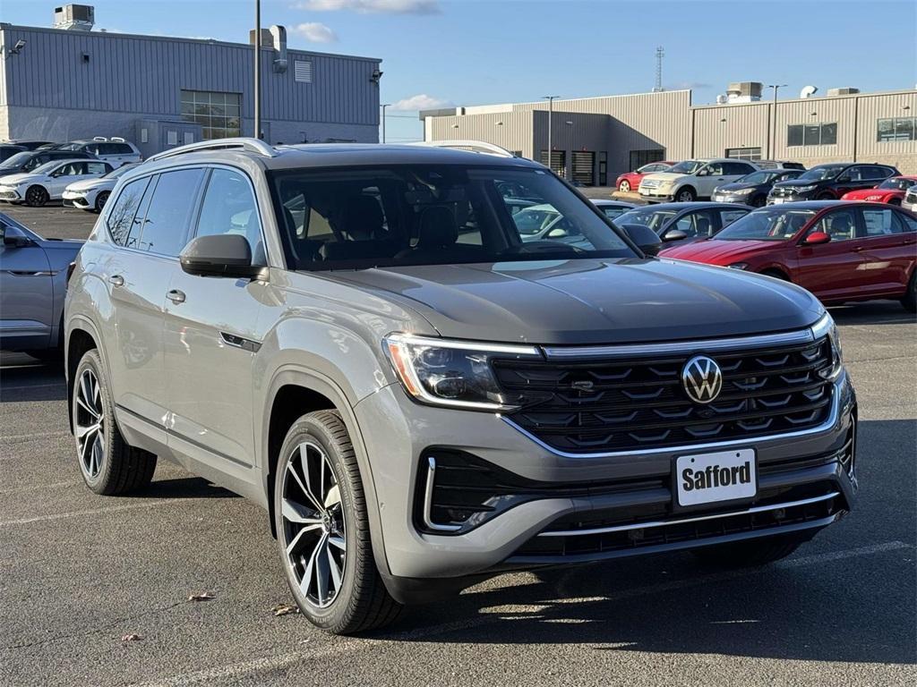 new 2025 Volkswagen Atlas car, priced at $55,959