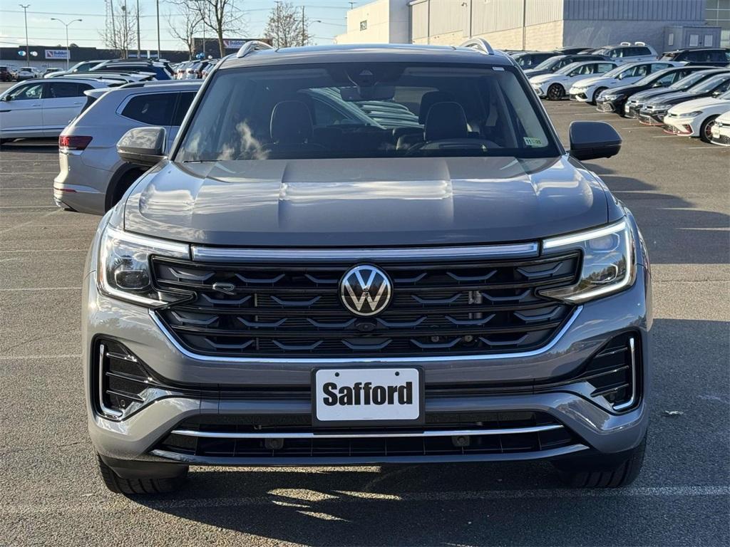 new 2025 Volkswagen Atlas car, priced at $55,959