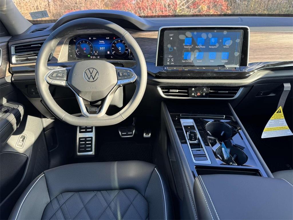 new 2025 Volkswagen Atlas car, priced at $55,959