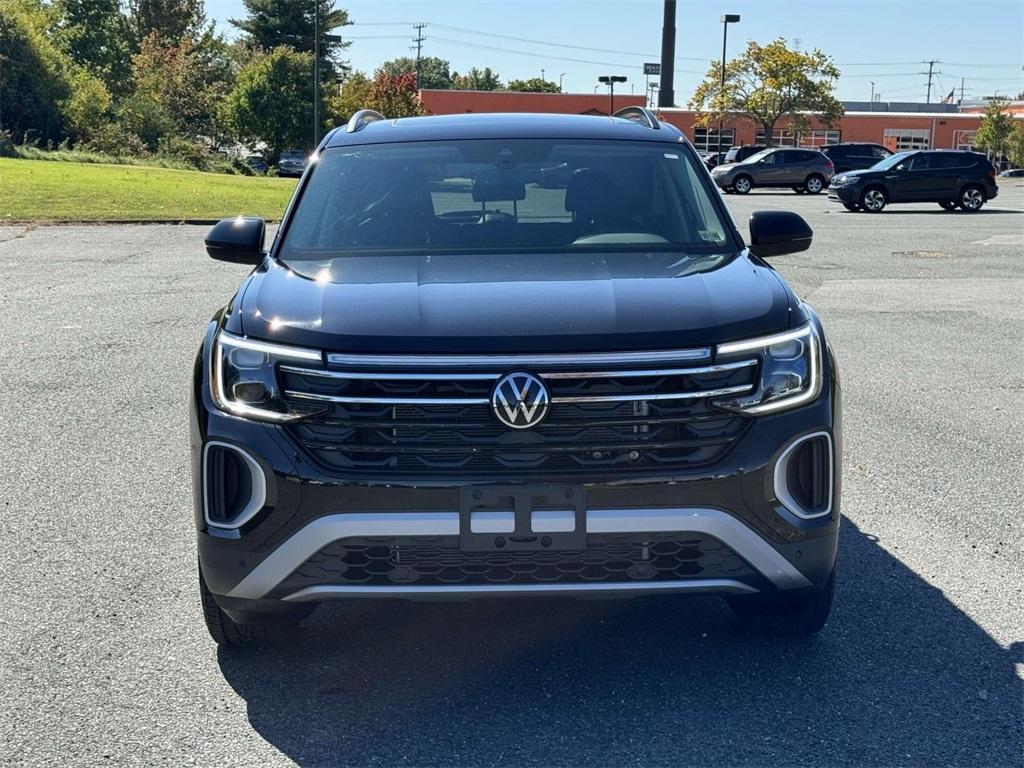 new 2025 Volkswagen Atlas car, priced at $48,089