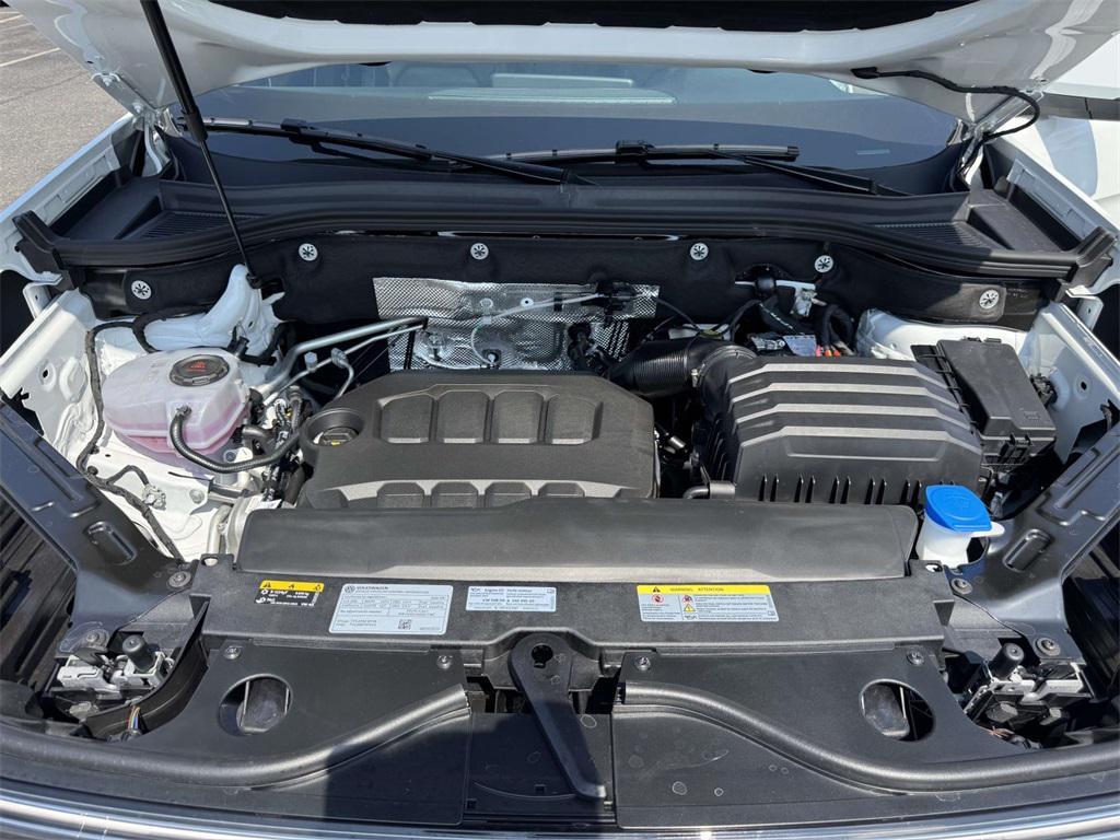 new 2026 Volkswagen Atlas car, priced at $49,404