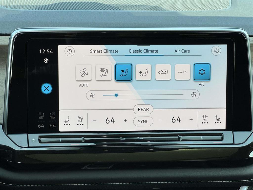 new 2026 Volkswagen Atlas car, priced at $49,404