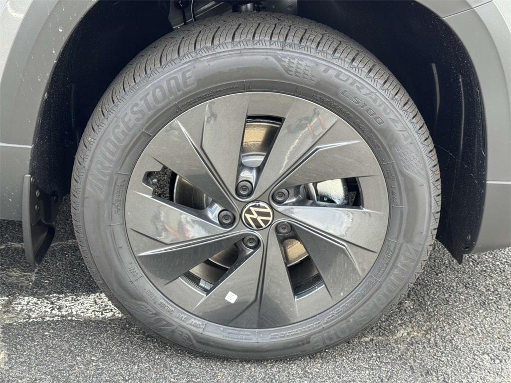 new 2025 Volkswagen Taos car, priced at $25,311