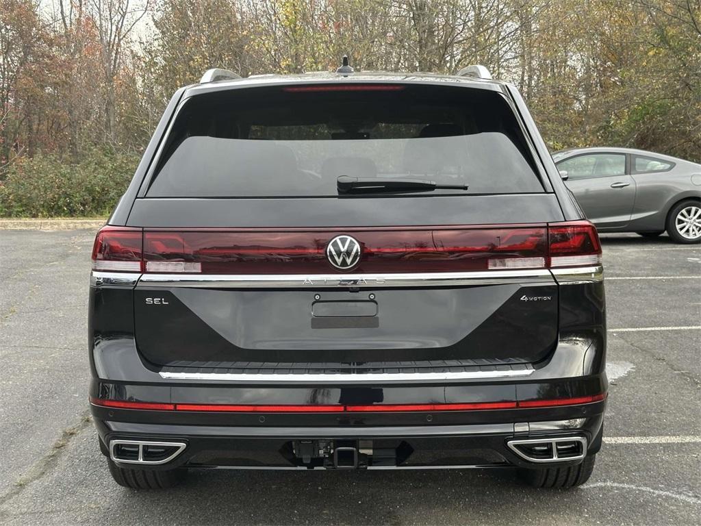 new 2025 Volkswagen Atlas car, priced at $54,639