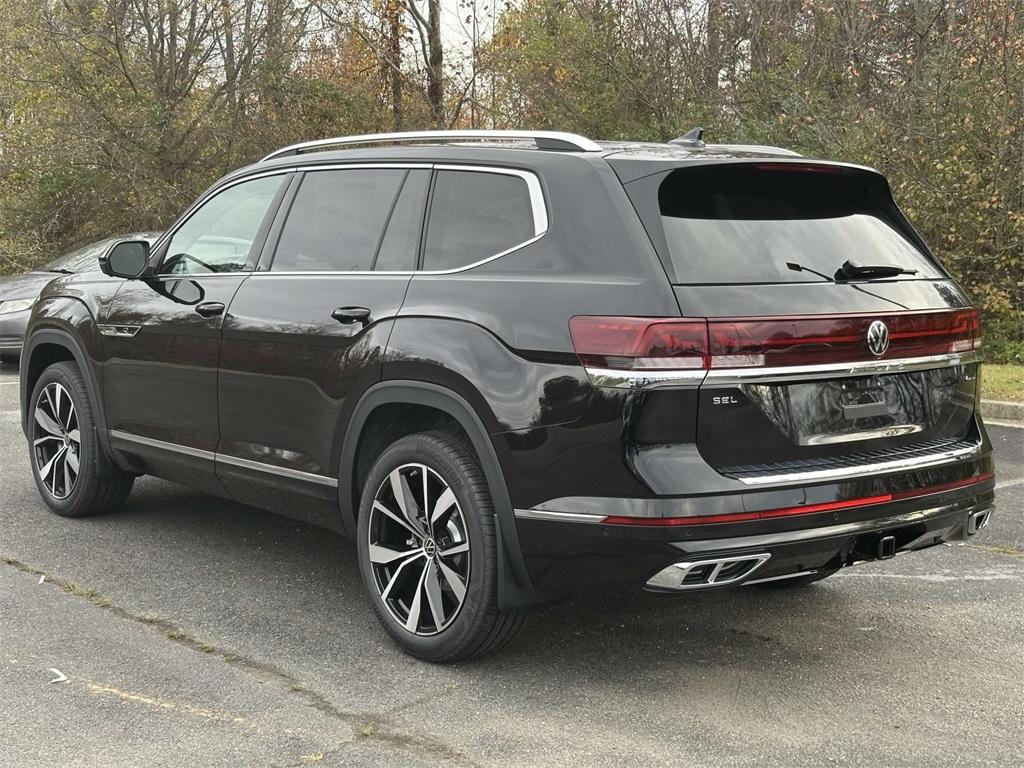 new 2025 Volkswagen Atlas car, priced at $54,639