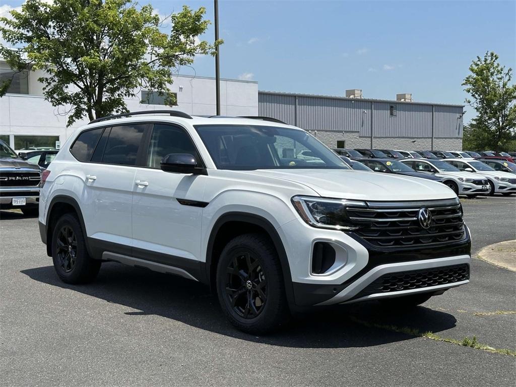 new 2024 Volkswagen Atlas car, priced at $51,976