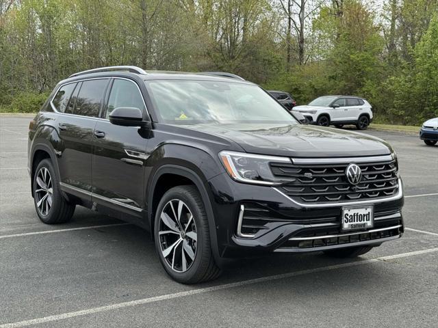 new 2025 Volkswagen Atlas car, priced at $53,655