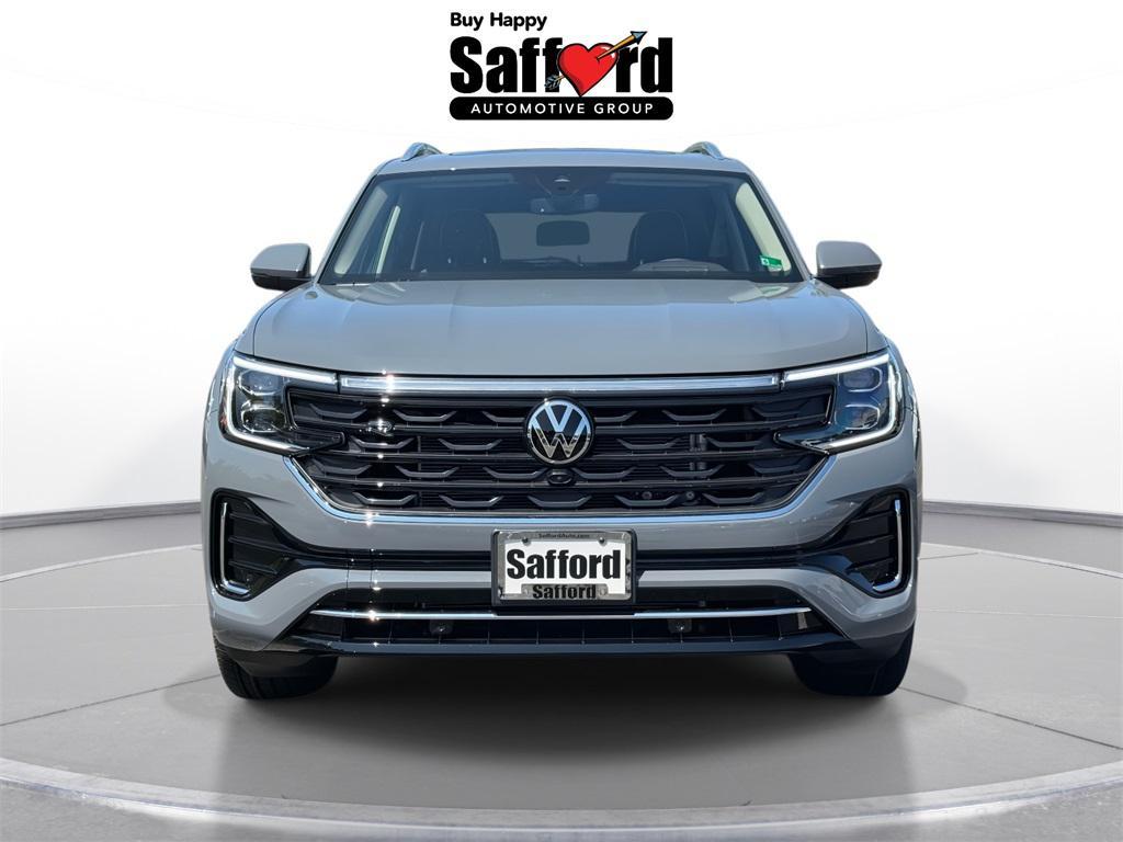 new 2025 Volkswagen Atlas car, priced at $54,721