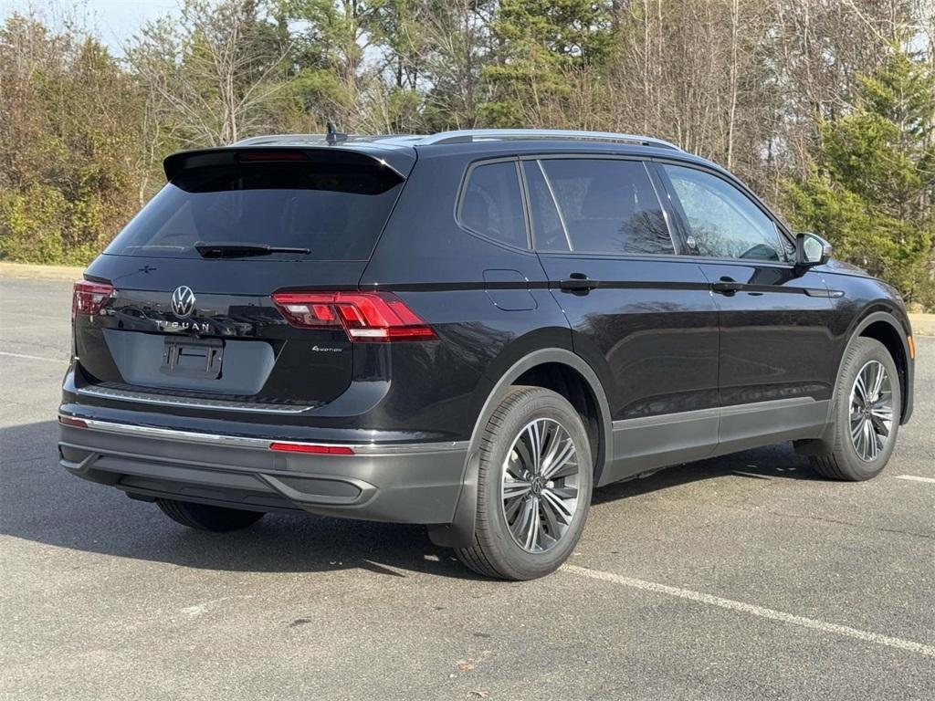 new 2024 Volkswagen Tiguan car, priced at $35,120