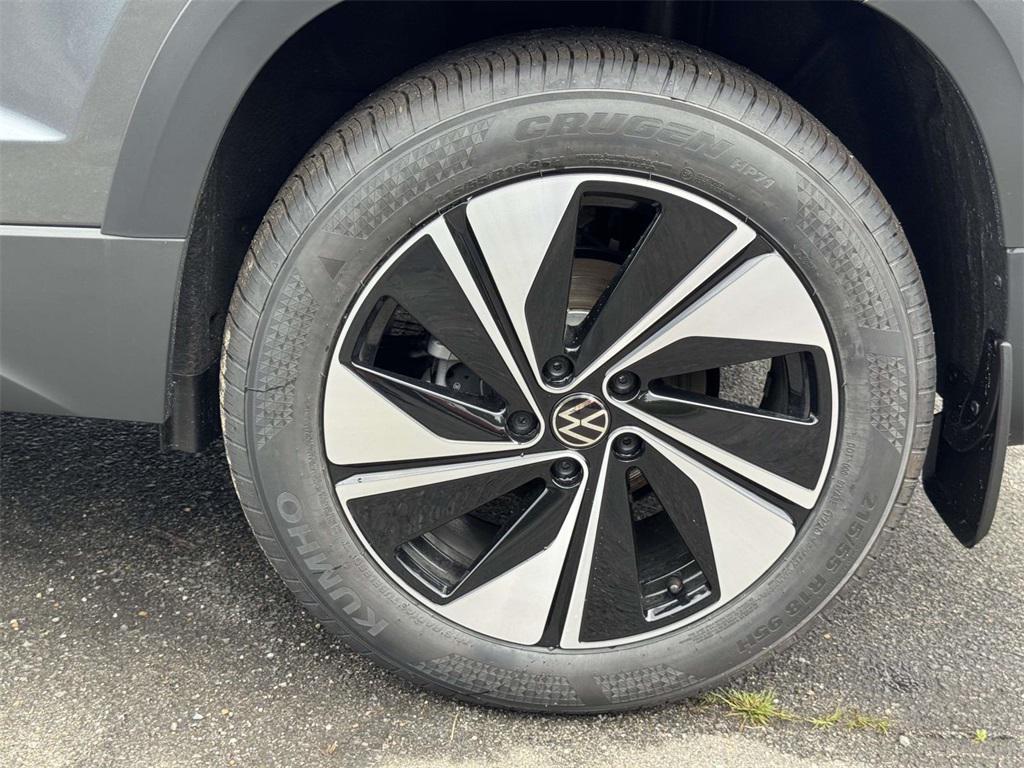 new 2025 Volkswagen Taos car, priced at $30,721