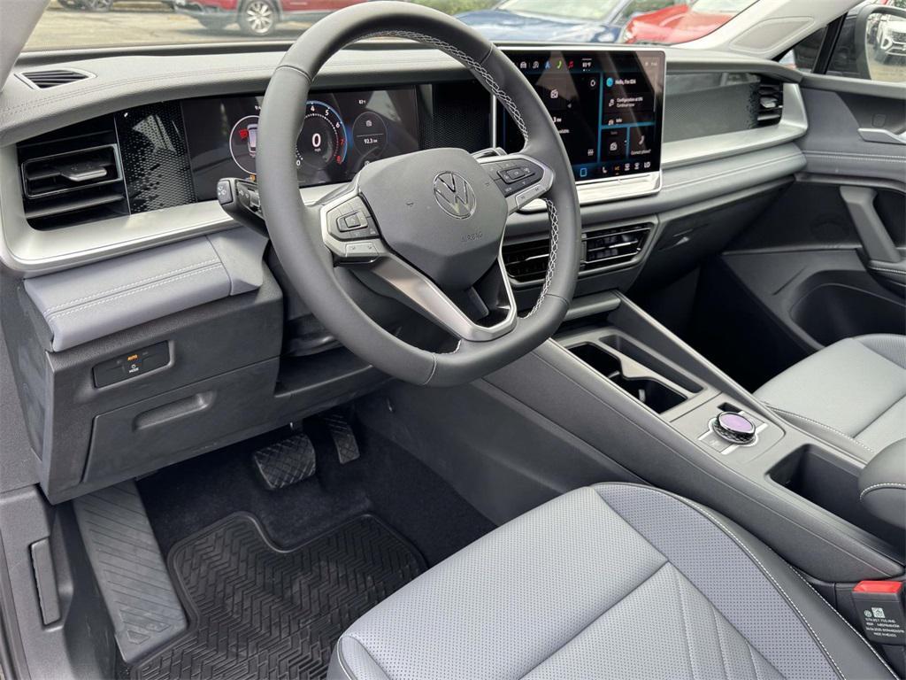 new 2025 Volkswagen Tiguan car, priced at $35,276