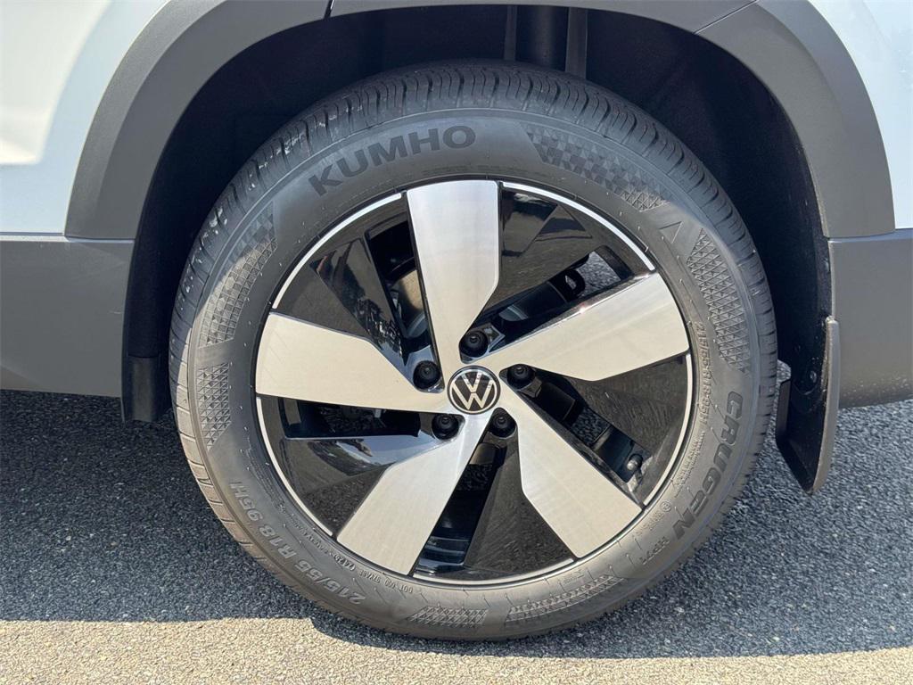 new 2025 Volkswagen Taos car, priced at $27,021