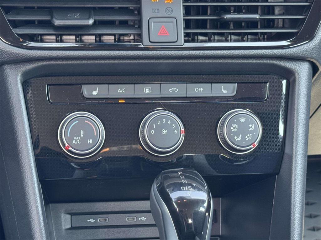 new 2025 Volkswagen Taos car, priced at $27,021