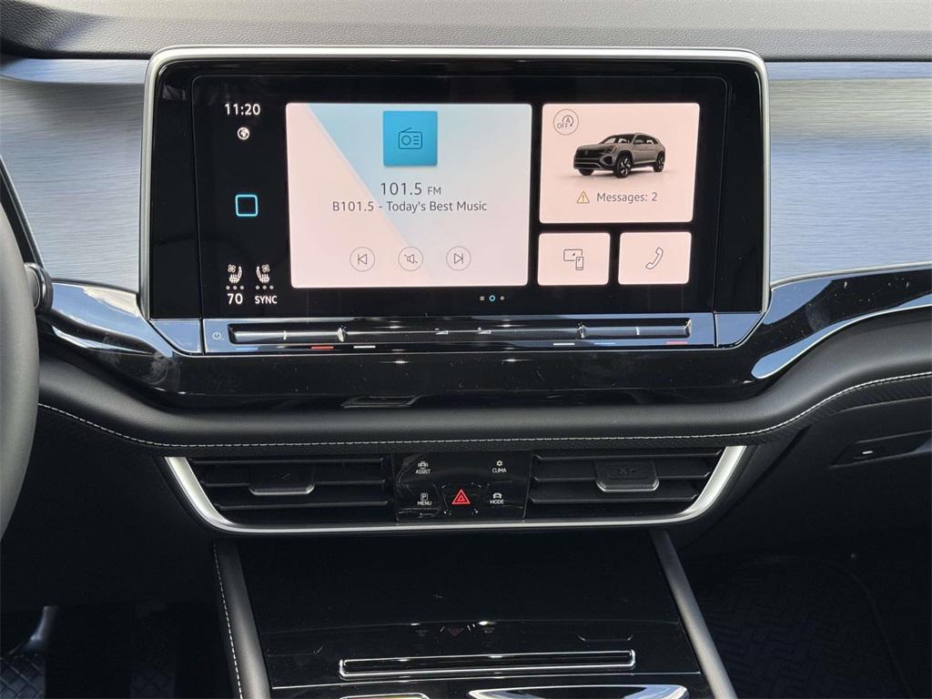 new 2026 Volkswagen Atlas Cross Sport car, priced at $48,001