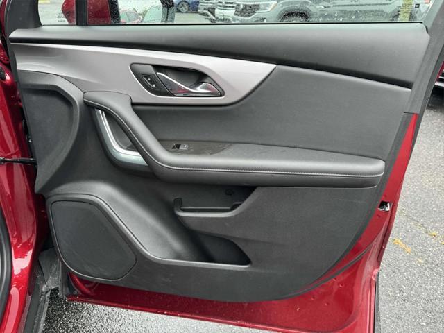 used 2025 Chevrolet Blazer car, priced at $35,333