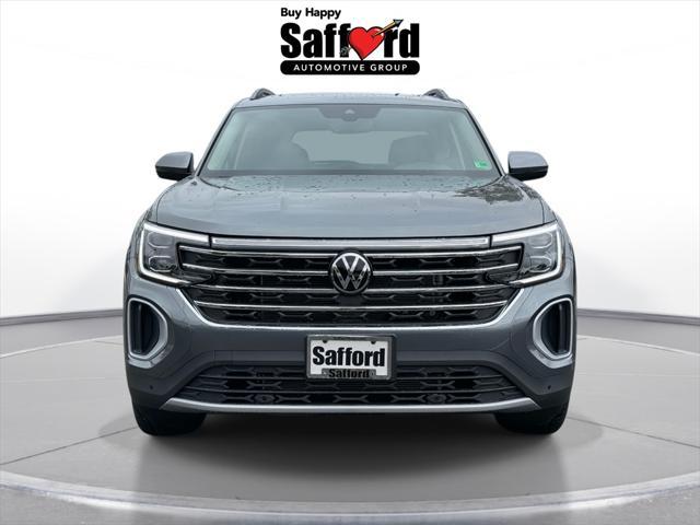 new 2025 Volkswagen Atlas car, priced at $45,461