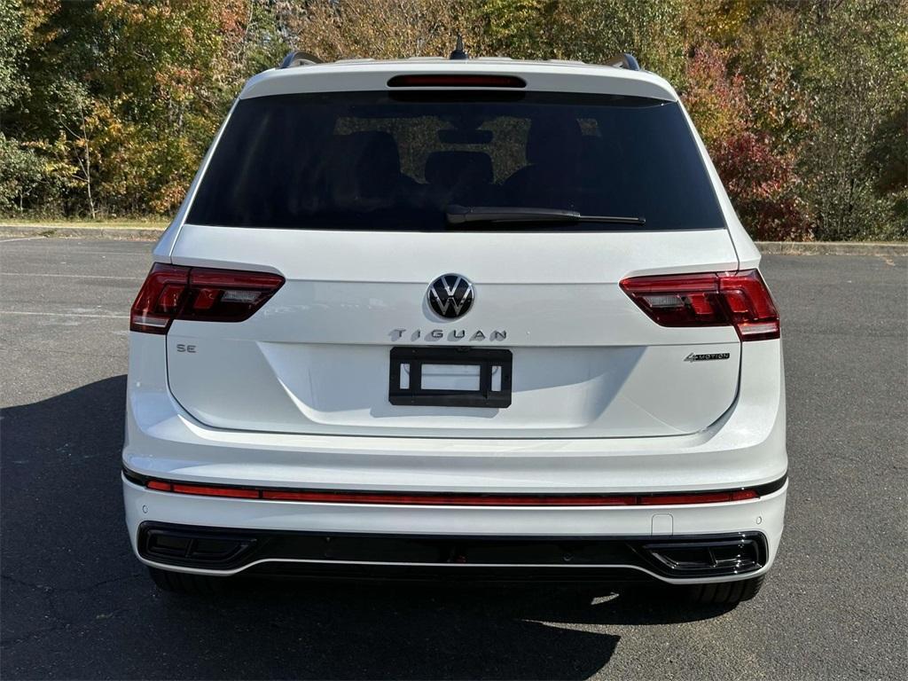 new 2024 Volkswagen Tiguan car, priced at $38,006