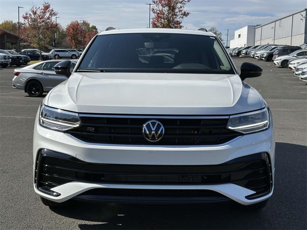 new 2024 Volkswagen Tiguan car, priced at $38,006