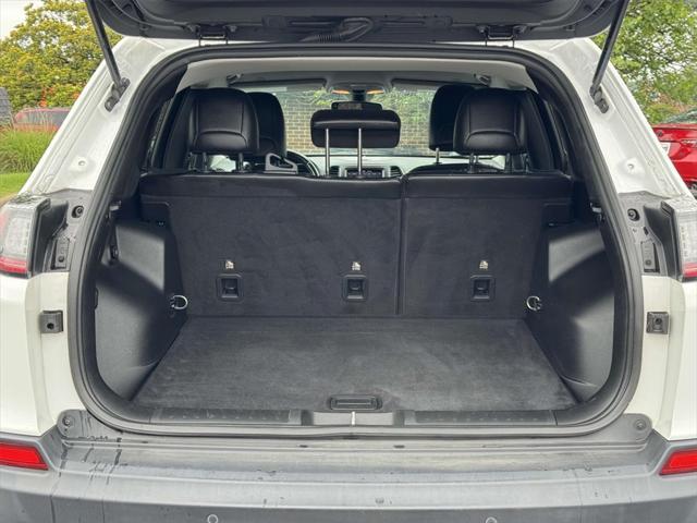used 2019 Jeep Cherokee car, priced at $18,862