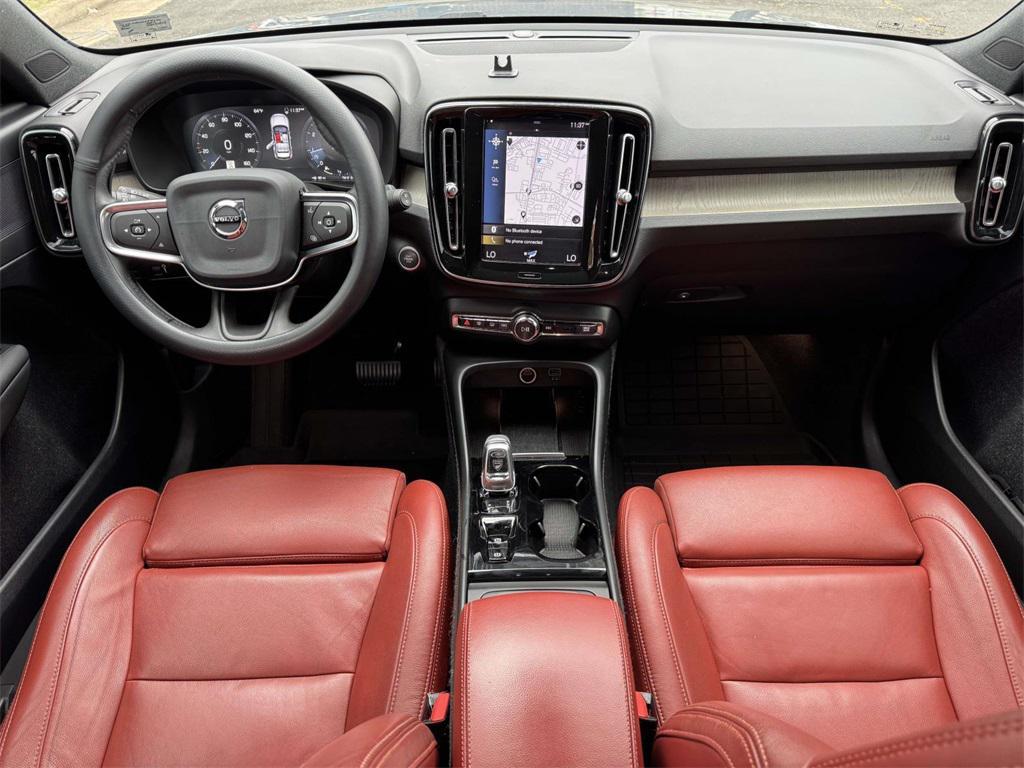 used 2020 Volvo XC40 car, priced at $23,582