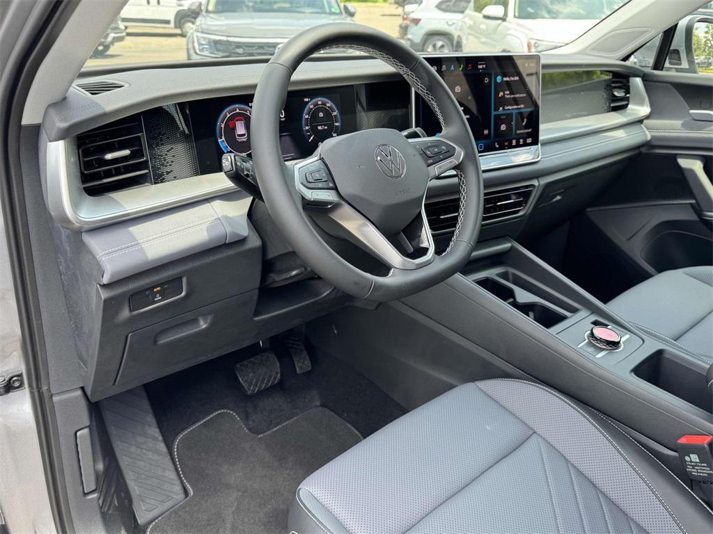 new 2025 Volkswagen Tiguan car, priced at $31,720