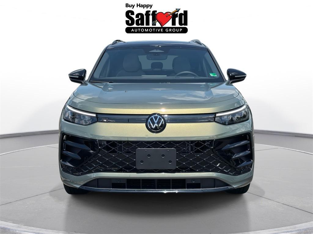 new 2025 Volkswagen Tiguan car, priced at $39,759