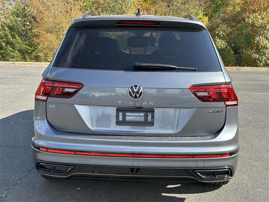 new 2024 Volkswagen Tiguan car, priced at $37,611