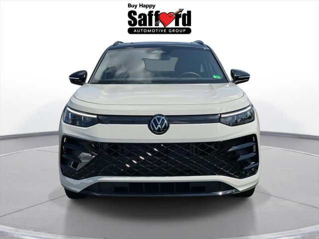new 2025 Volkswagen Tiguan car, priced at $39,131