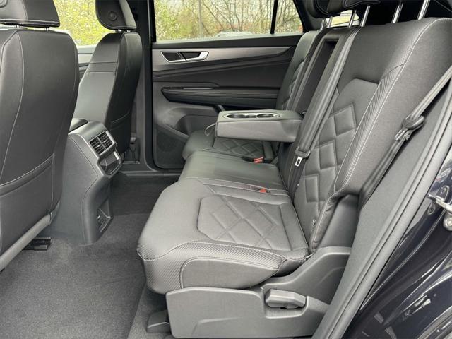 new 2025 Volkswagen Atlas Cross Sport car, priced at $38,016