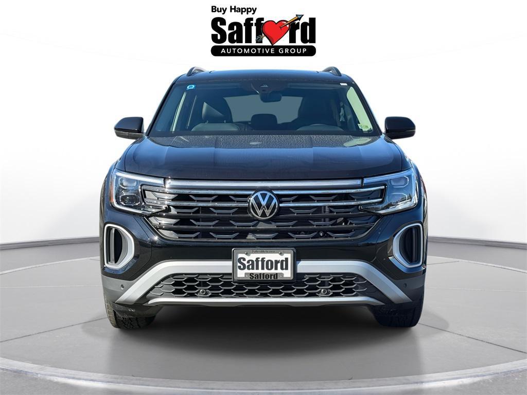new 2025 Volkswagen Atlas car, priced at $47,391