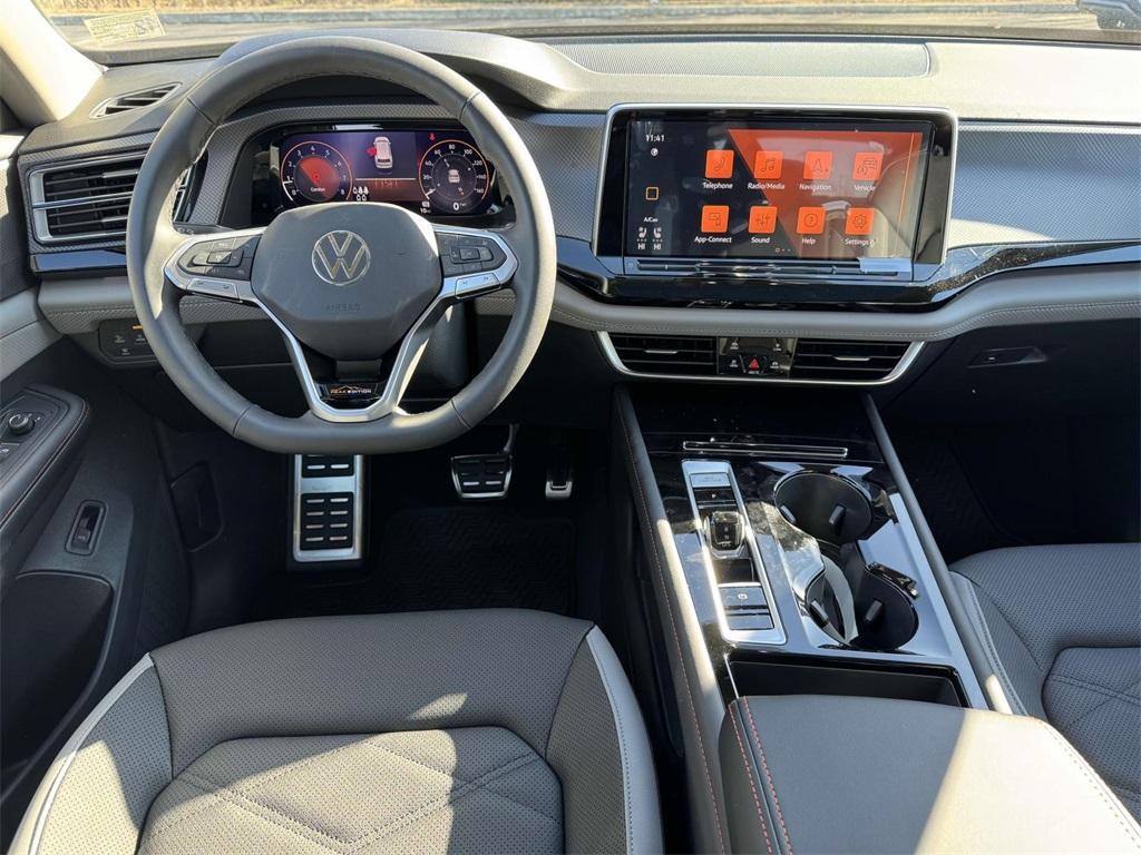 new 2025 Volkswagen Atlas car, priced at $47,391