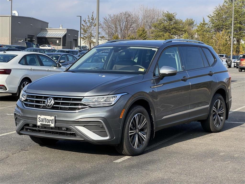 new 2024 Volkswagen Tiguan car, priced at $34,411