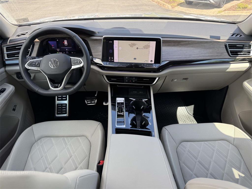 new 2025 Volkswagen Atlas car, priced at $54,656