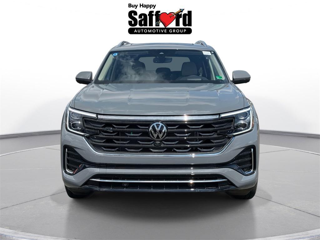 new 2025 Volkswagen Atlas car, priced at $54,656