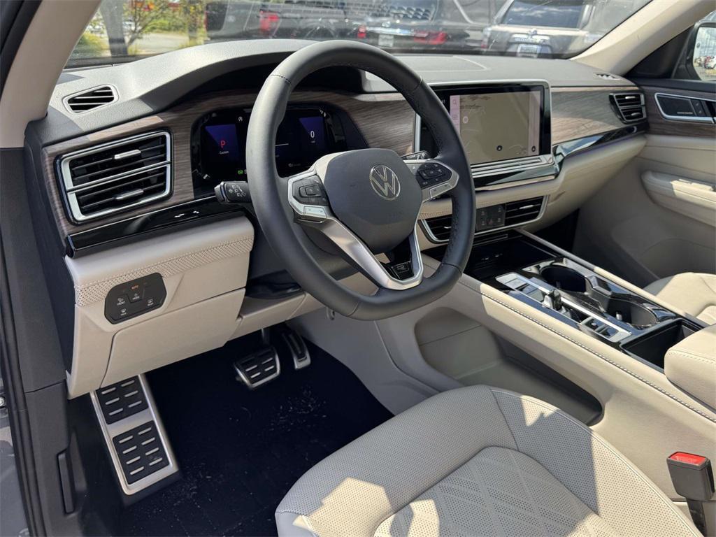 new 2025 Volkswagen Atlas car, priced at $54,656