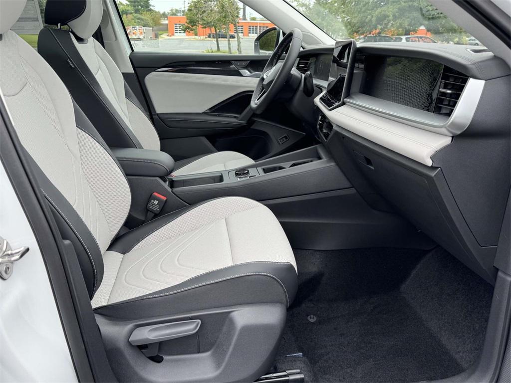 new 2025 Volkswagen Tiguan car, priced at $33,491