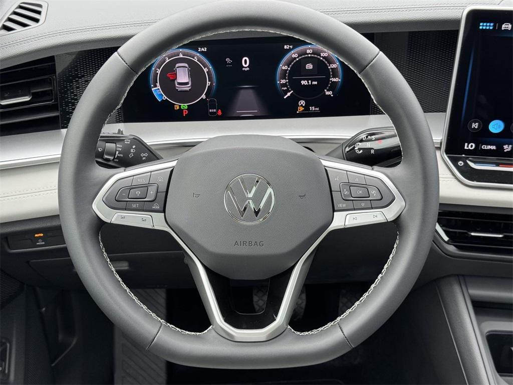 new 2025 Volkswagen Tiguan car, priced at $33,491