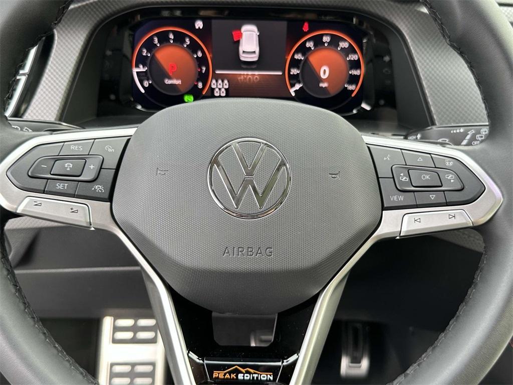 new 2025 Volkswagen Atlas car, priced at $48,089