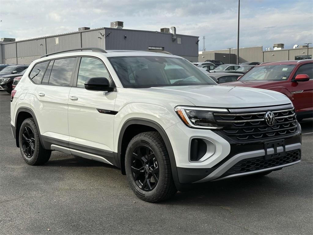 new 2025 Volkswagen Atlas car, priced at $48,089