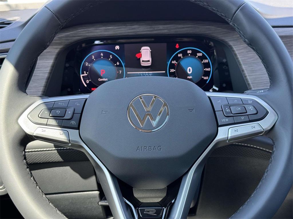 new 2025 Volkswagen Atlas car, priced at $53,761