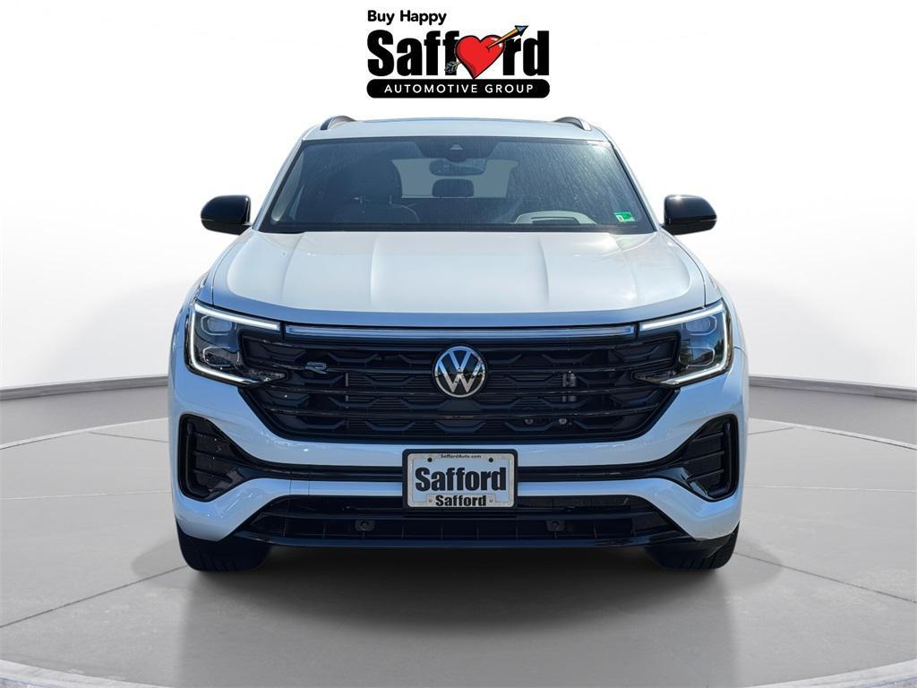 new 2026 Volkswagen Atlas Cross Sport car, priced at $53,688